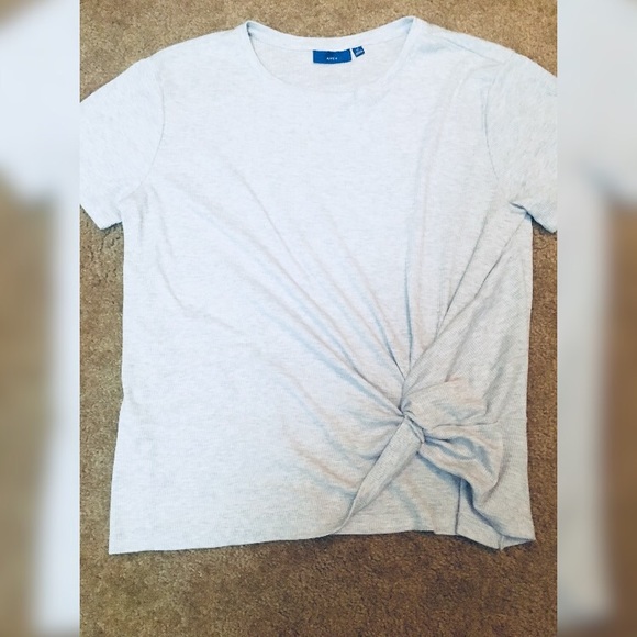 Apt. 9 Tops - APT.9 XL grey/sliver shirt  with glitter.